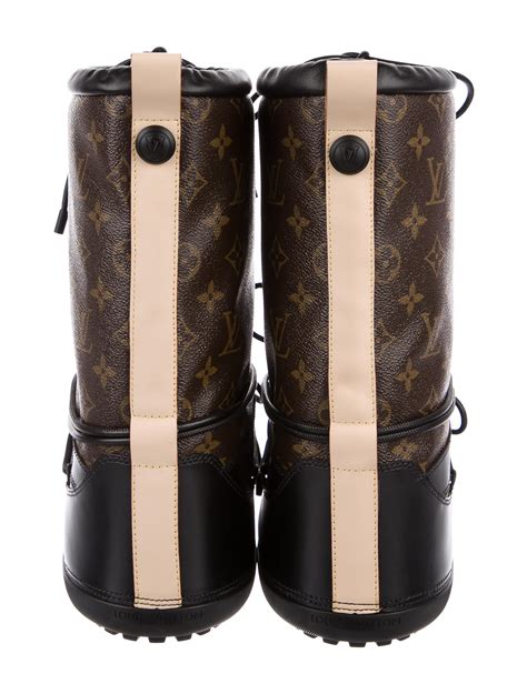 louis vuitton moon boots price|louis vuitton bootie boots.